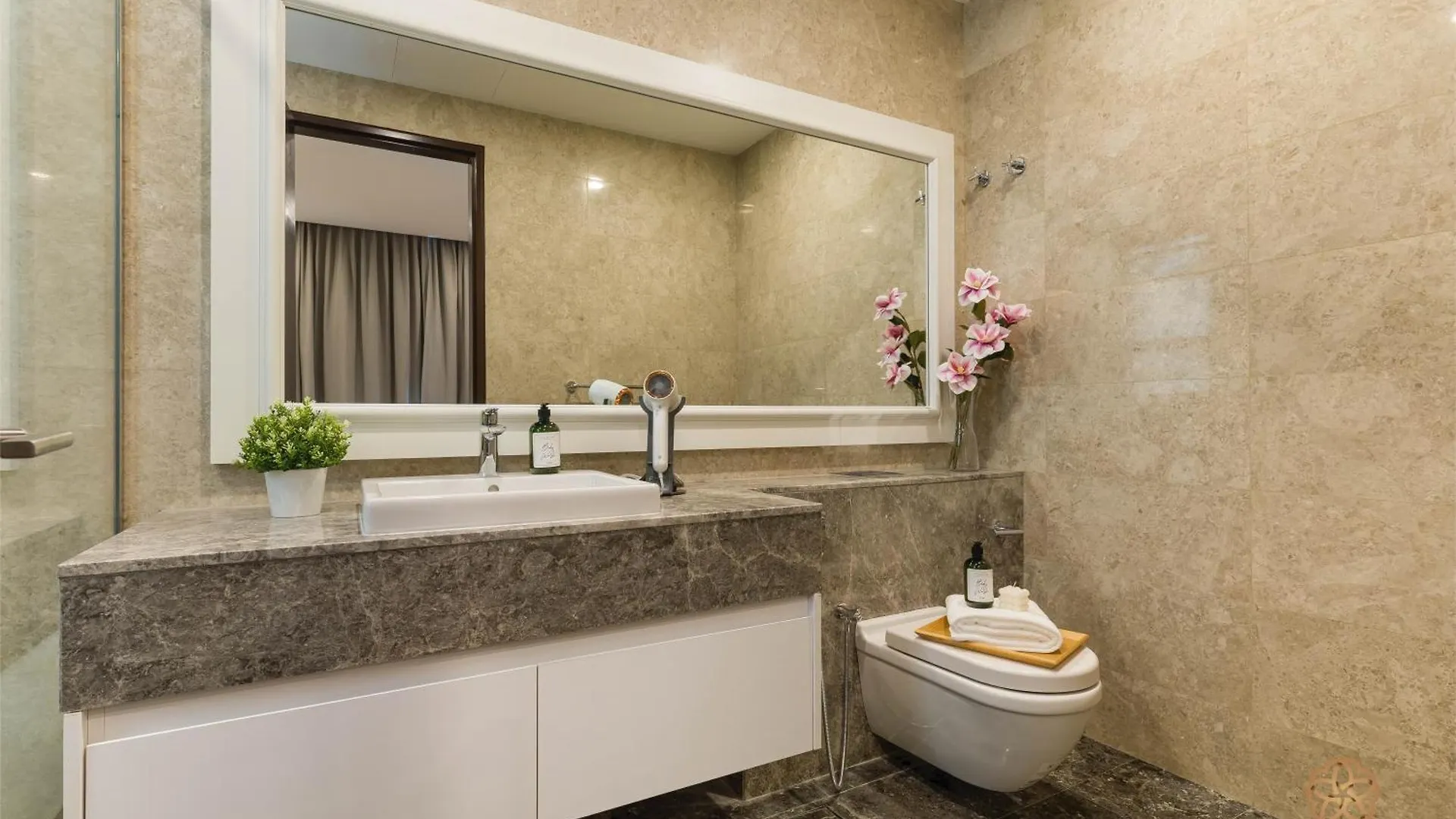 The Manor Residence Klcc By Five Senses Kuala Lumpur Apartment