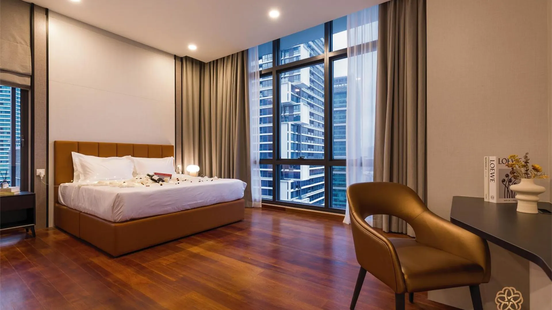 The Manor Residence Klcc By Five Senses Kuala Lumpur Apartment
